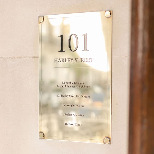 harley-street-101-sign