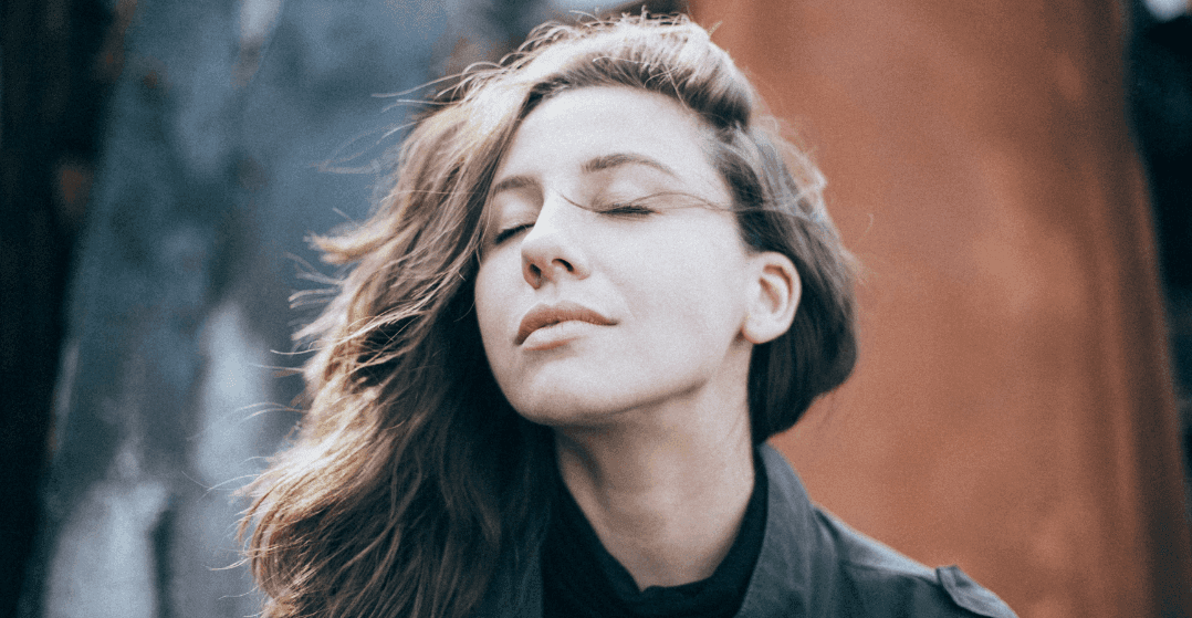 winter-skincare-woman