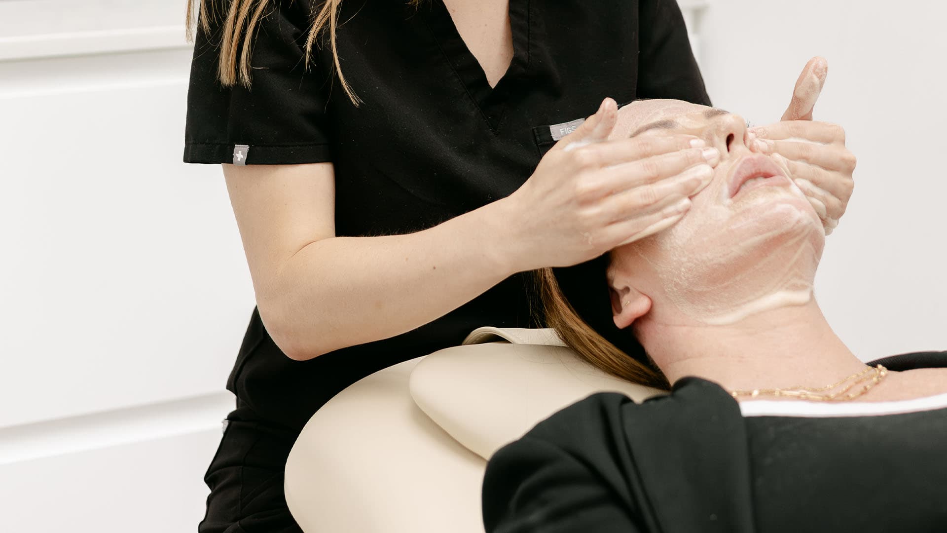 chemical-peel-latelier-aesthetics